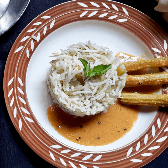 Dodkya Bhat that is served with drumstick curry