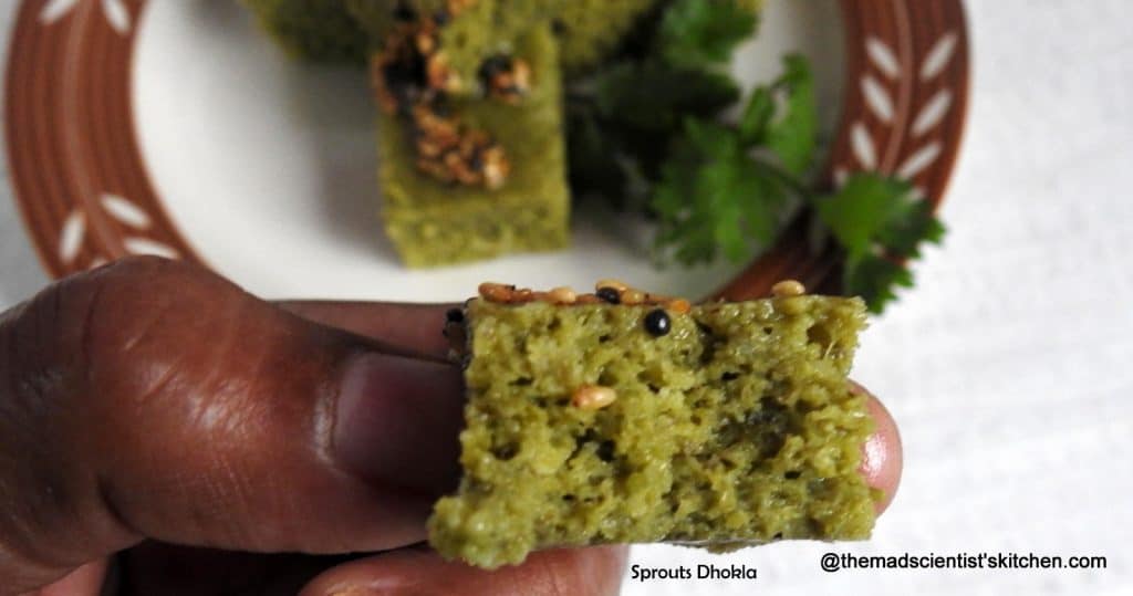 #Dhokla a steamed Gujarati dish make with protein rich sprouts and iron rich spinach/palak