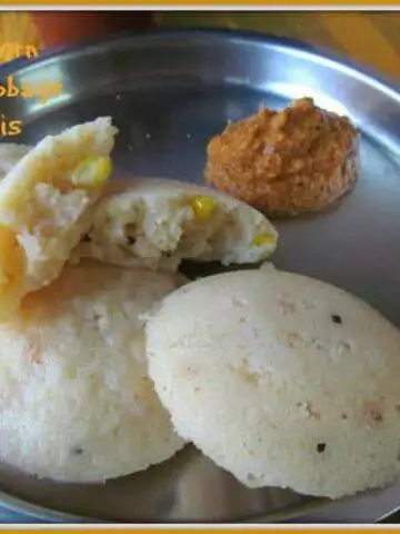 Spicy Corn and cabbage in instant rava idli served with chutney