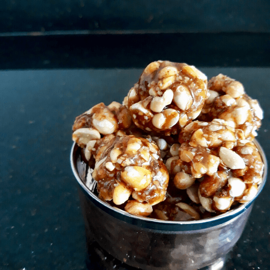 Peanut Jaggery Ladoo