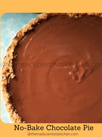 Simple Chocolate Pie no-bake with a chocolate pudding as a filling