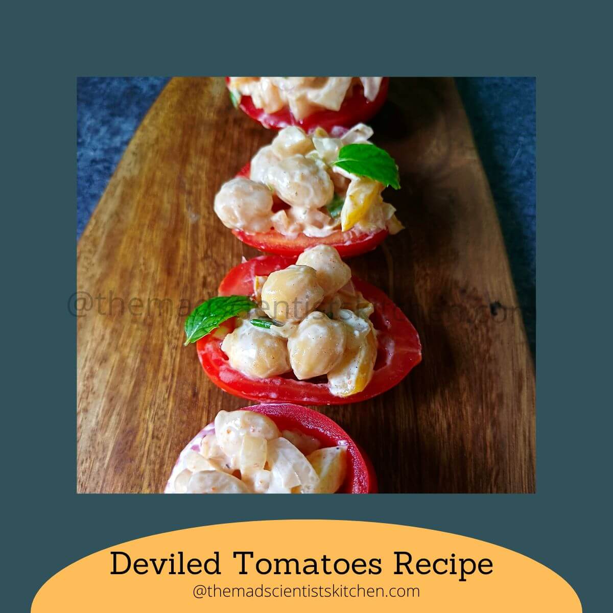 A delicious Deviled Tomatoes is the perfect recipe for parties, Easter, Brunches as a vegetarian appetizer